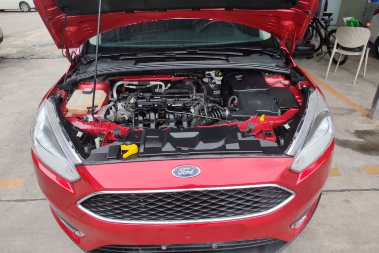 Used Ford Focus 2015 Hatchback 1.6L Automatic Fashion Edition Engine Bay