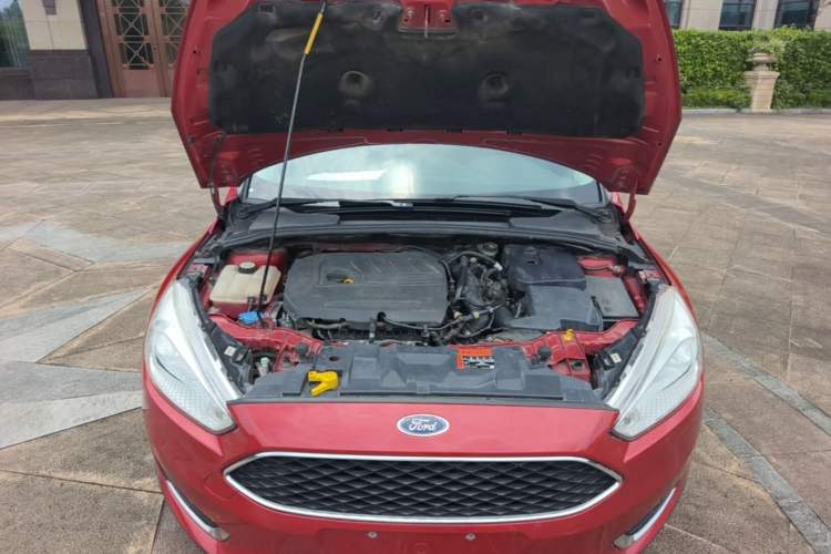 Used Ford Focus 2015 Hatchback EcoBoost 180 Automatic Elite Model Engine Bay
