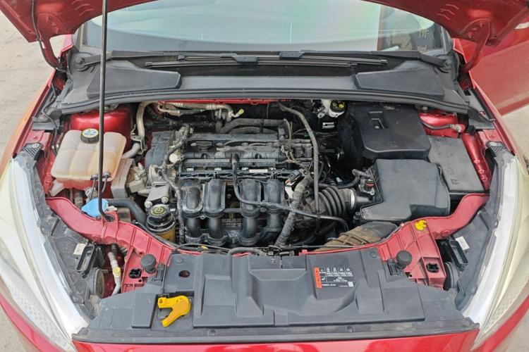 Used Ford Focus 2015 Hatchback 1.6L Automatic Comfort Model Engine Bay