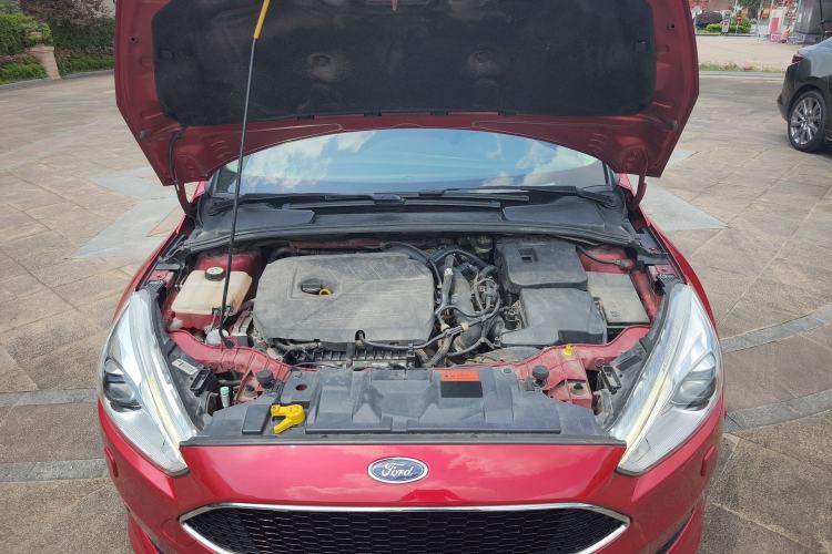 Used Ford Focus 2015 Hatchback EcoBoost 180 Automatic Sport Model Engine Bay