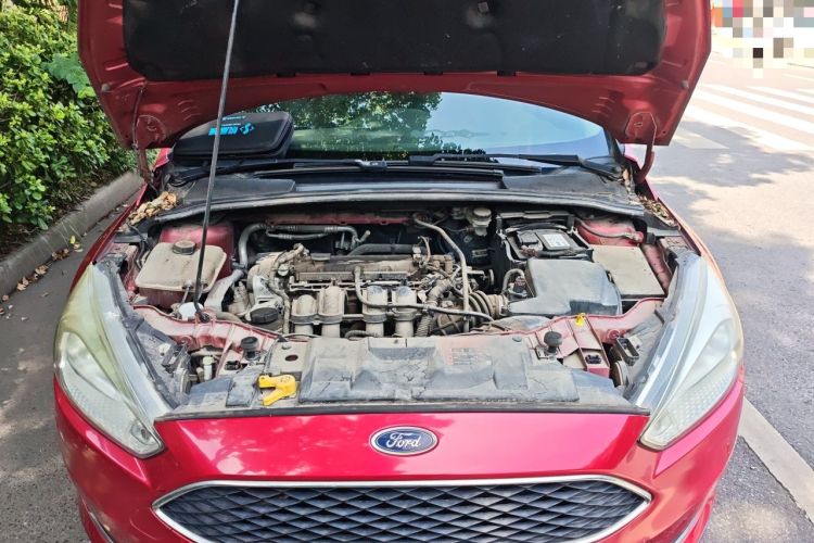 Used Ford Focus 2015 Hatchback 1.6L Automatic Fashion Edition Engine Bay