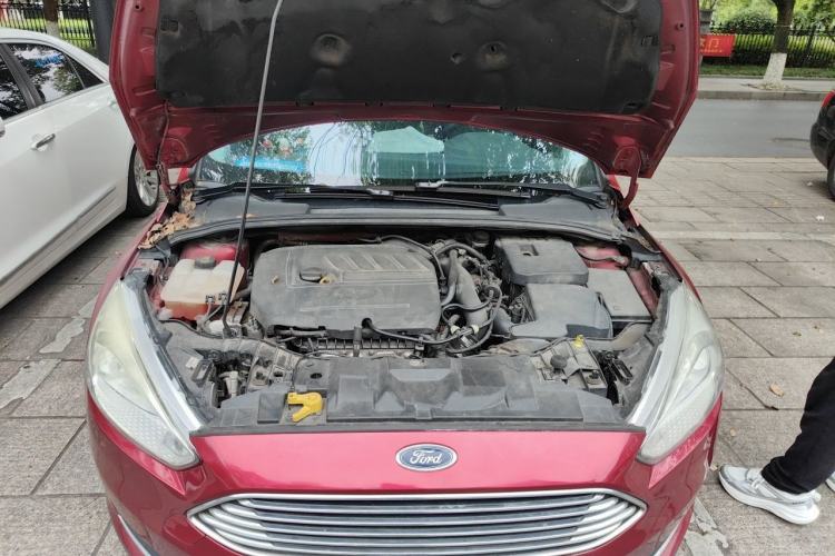 Used Ford Focus 2015 Sedan EcoBoost 180 Automatic Elite Model Engine Bay