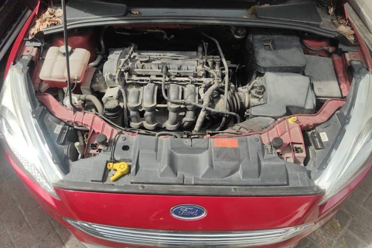 Used Ford Focus 2015 Sedan 1.6L Automatic Trend Model Engine Bay