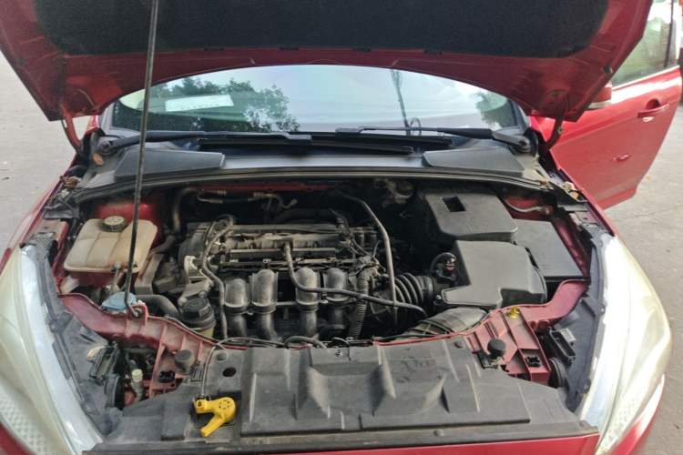 Used Ford Focus 2015 Hatchback 1.6L Automatic Comfort Model Engine Bay