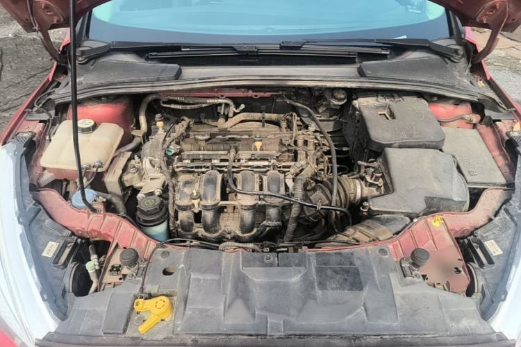 Used Ford Focus 2015 Hatchback 1.6L Manual Comfort Edition Engine Bay
