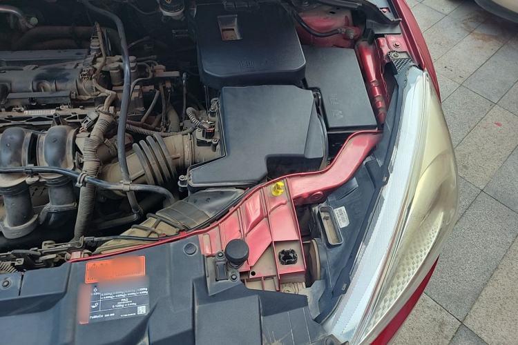 Used Ford Focus 2015 Hatchback 1.6L Automatic Comfort Model Engine Bay Left