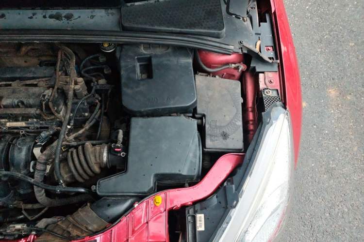Used Ford Focus 2015 Hatchback 1.6L Automatic Fashion Edition Engine Bay Left