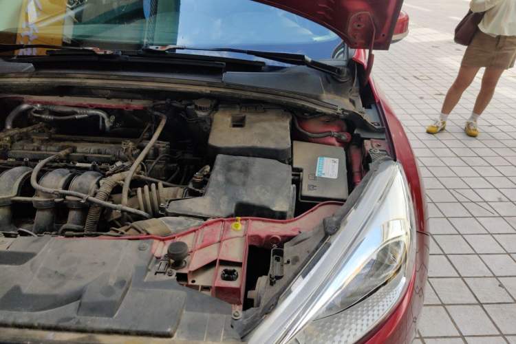 Used Ford Focus 2015 Hatchback 1.6L Automatic Fashion Edition Engine Bay Left