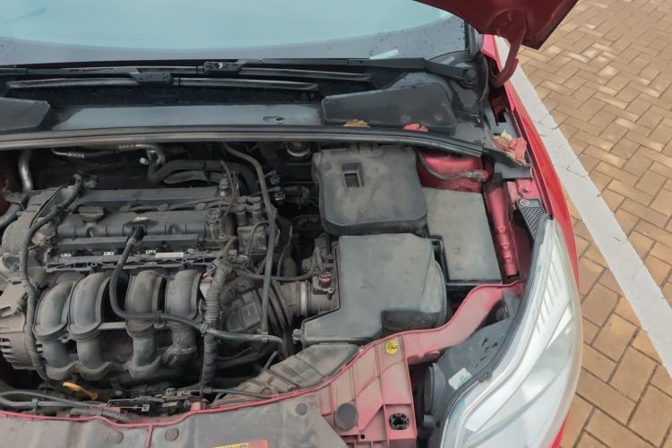 Used Ford Focus 2015 Hatchback 1.6L Manual Fashion Edition Engine Bay Left