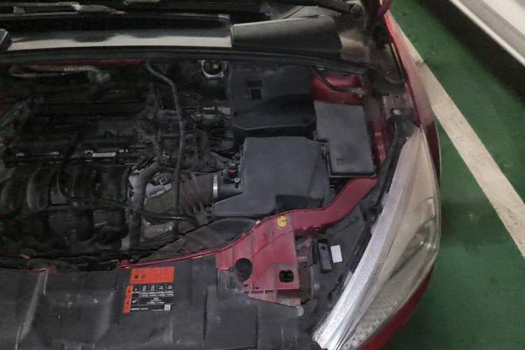 Used Ford Focus 2015 Hatchback 1.6L Manual Comfort Edition Engine Bay Left