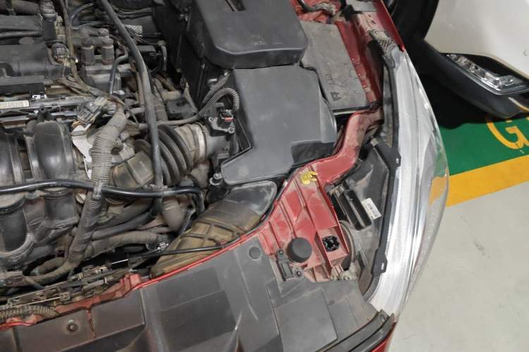 Used Ford Focus 2015 Hatchback 1.6L Automatic Fashion Edition Engine Bay Left