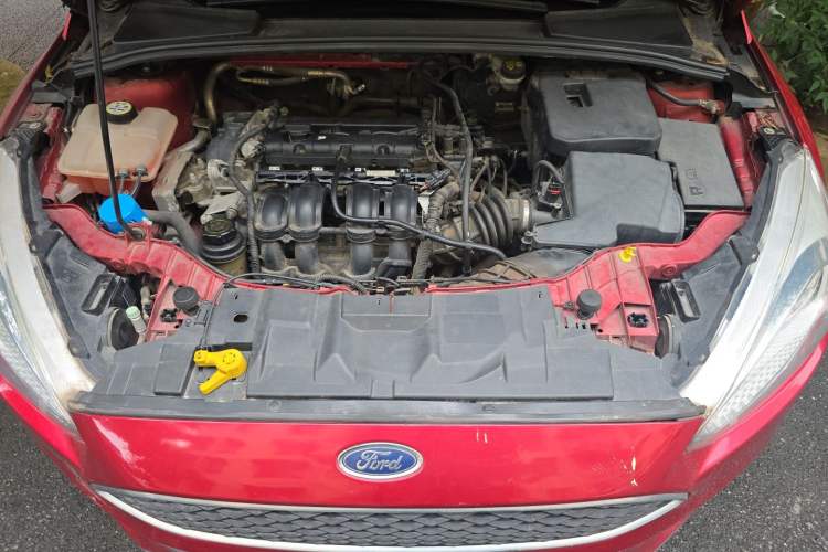 Used Ford Focus 2015 Hatchback 1.6L Automatic Comfort Model Engine Bay