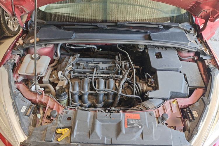 Used Ford Focus 2015 Sedan 1.6L Automatic Trend Model Engine Bay