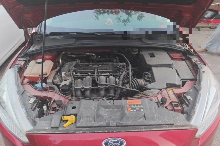 Used Ford Focus 2015 Hatchback 1.6L Automatic Fashion Edition Engine Bay