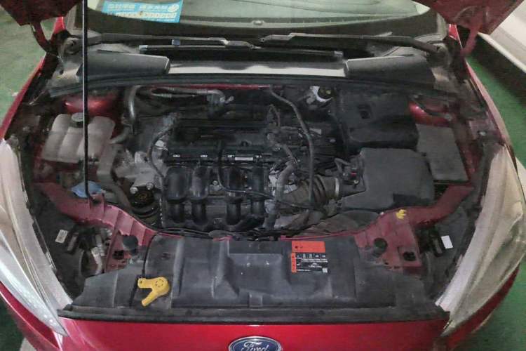 Used Ford Focus 2015 Hatchback 1.6L Manual Comfort Edition Engine Bay
