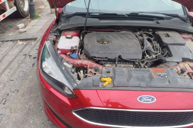 Used Ford Focus 2015 Hatchback EcoBoost 180 Automatic Sport Model Engine Bay Right