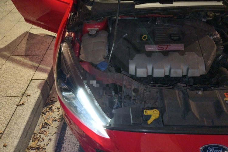 Used Ford Focus 2015 2.0T ST Standard Edition Engine Bay Right