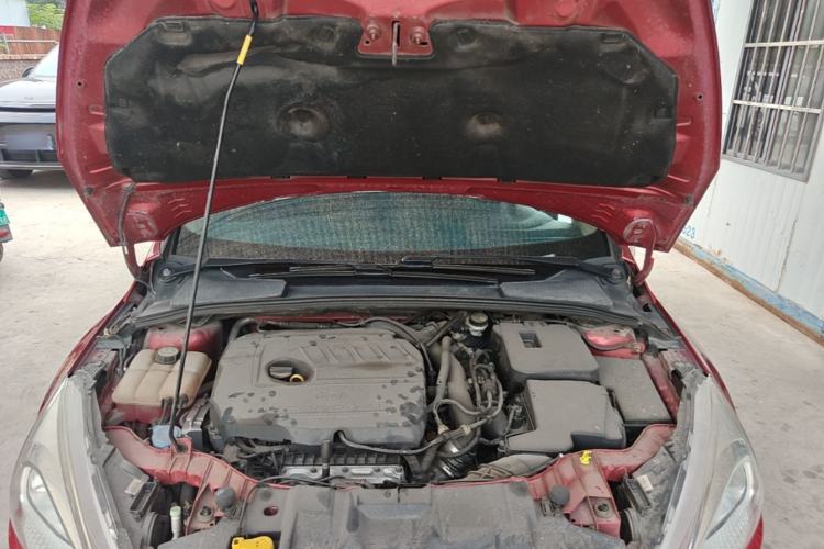 Used Ford Focus 2015 Hatchback EcoBoost 180 Automatic Elite Model Engine Bay