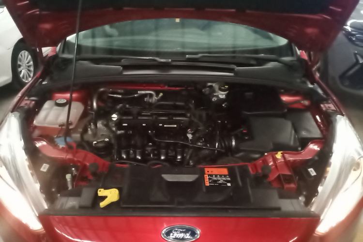 Used Ford Focus 2015 Sedan 1.6L Automatic Trend Model Engine Bay