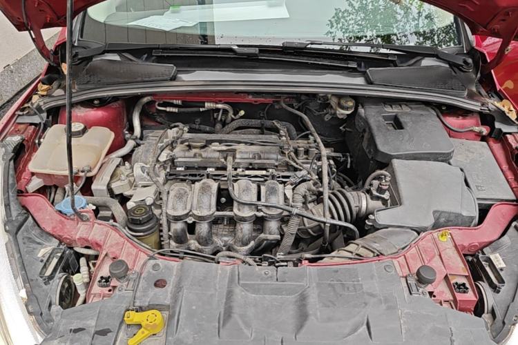 Used Ford Focus 2015 Hatchback 1.6L Automatic Comfort Model Engine Bay