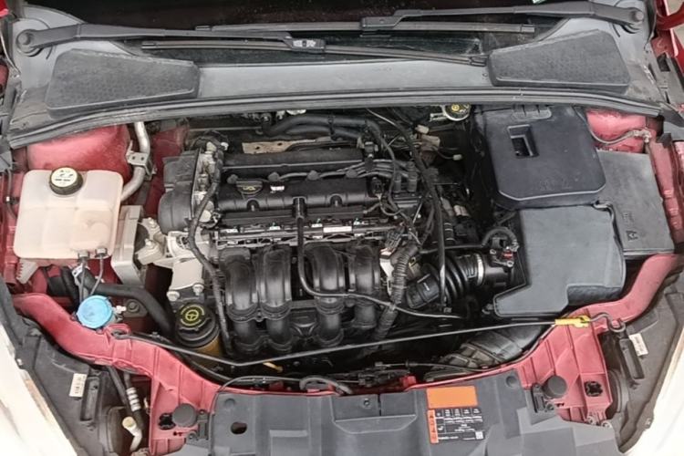 Used Ford Focus 2015 Sedan 1.6L Automatic Trend Model Engine Bay