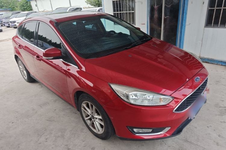 Used Ford Focus 2015 Hatchback EcoBoost 180 Automatic Elite Model Exterior 1