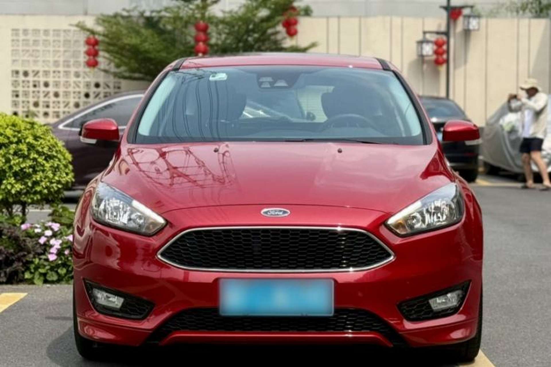 Used Ford Focus 2015 Hatchback EcoBoost 180 Automatic Sport Model Exterior 5