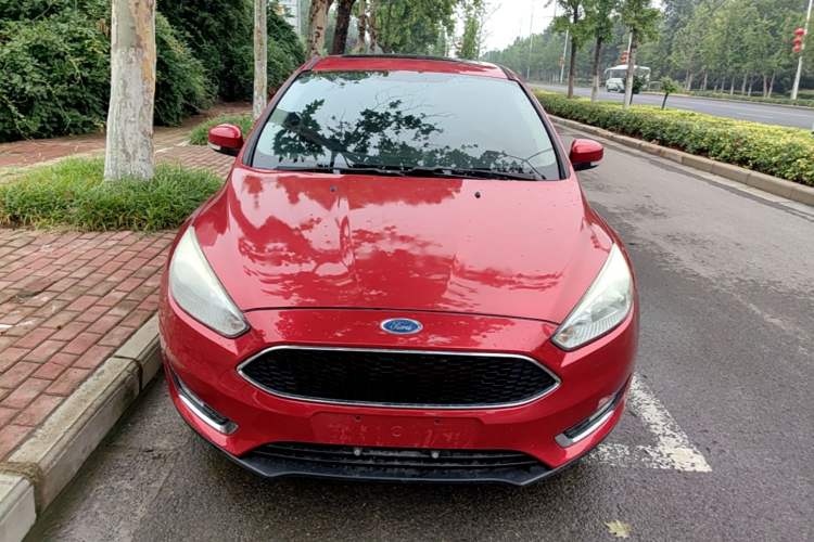 Used Ford Focus 2015 Hatchback 1.6L Automatic Fashion Edition Front