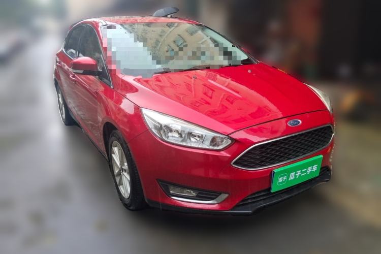 Used Ford Focus 2015 Hatchback 1.6L Automatic Fashion Edition Front Right 45 Deg