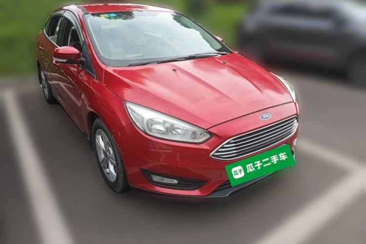 Used Ford Focus 2015 Sedan 1.6L Manual Comfort Model Front Right 45 Deg