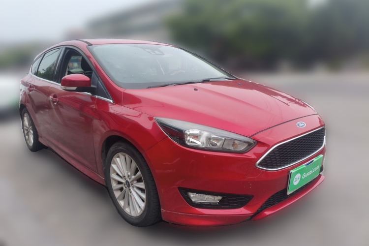 Used Ford Focus 2015 Hatchback EcoBoost 180 Automatic Sport Model Front Right 45 Deg