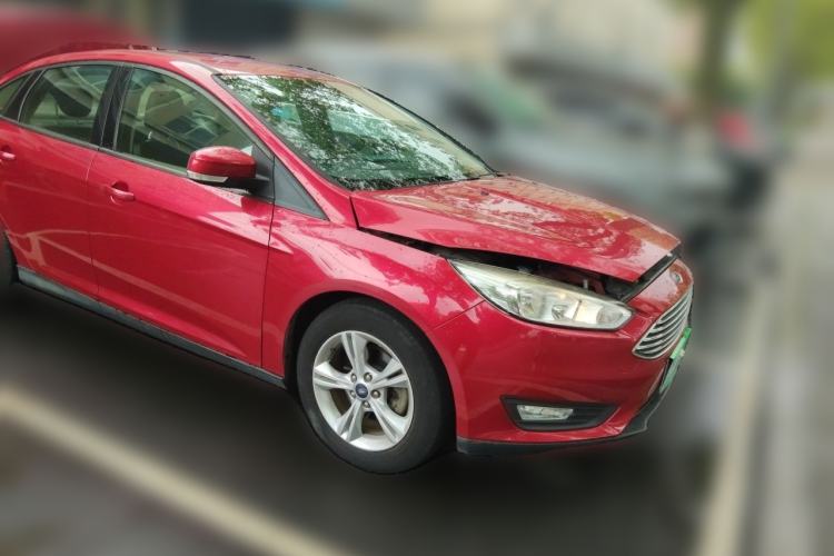Used Ford Focus 2015 Sedan 1.6L Automatic Comfort Model Front Right 45 Deg