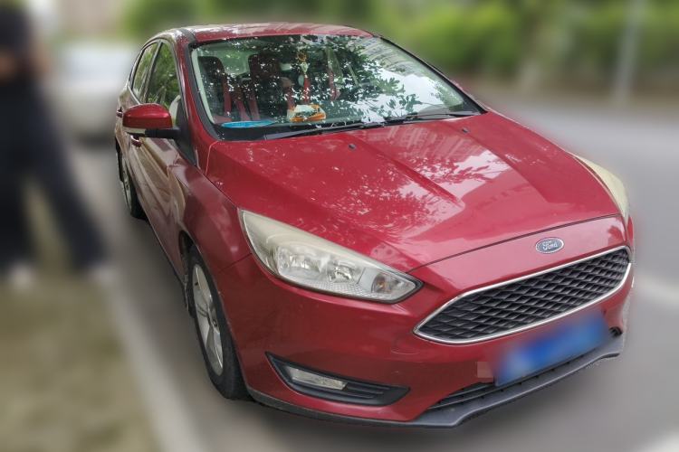Used Ford Focus 2015 Hatchback 1.6L Automatic Comfort Model Front Right 45 Deg