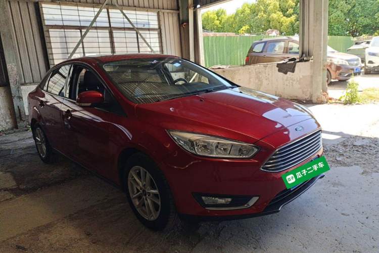 Used Ford Focus 2015 Sedan 1.6L Automatic Trend Model Front Right 45 Deg