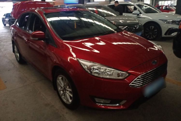 Used Ford Focus 2015 Sedan 1.6L Automatic Trend Model Front Right 45 Deg