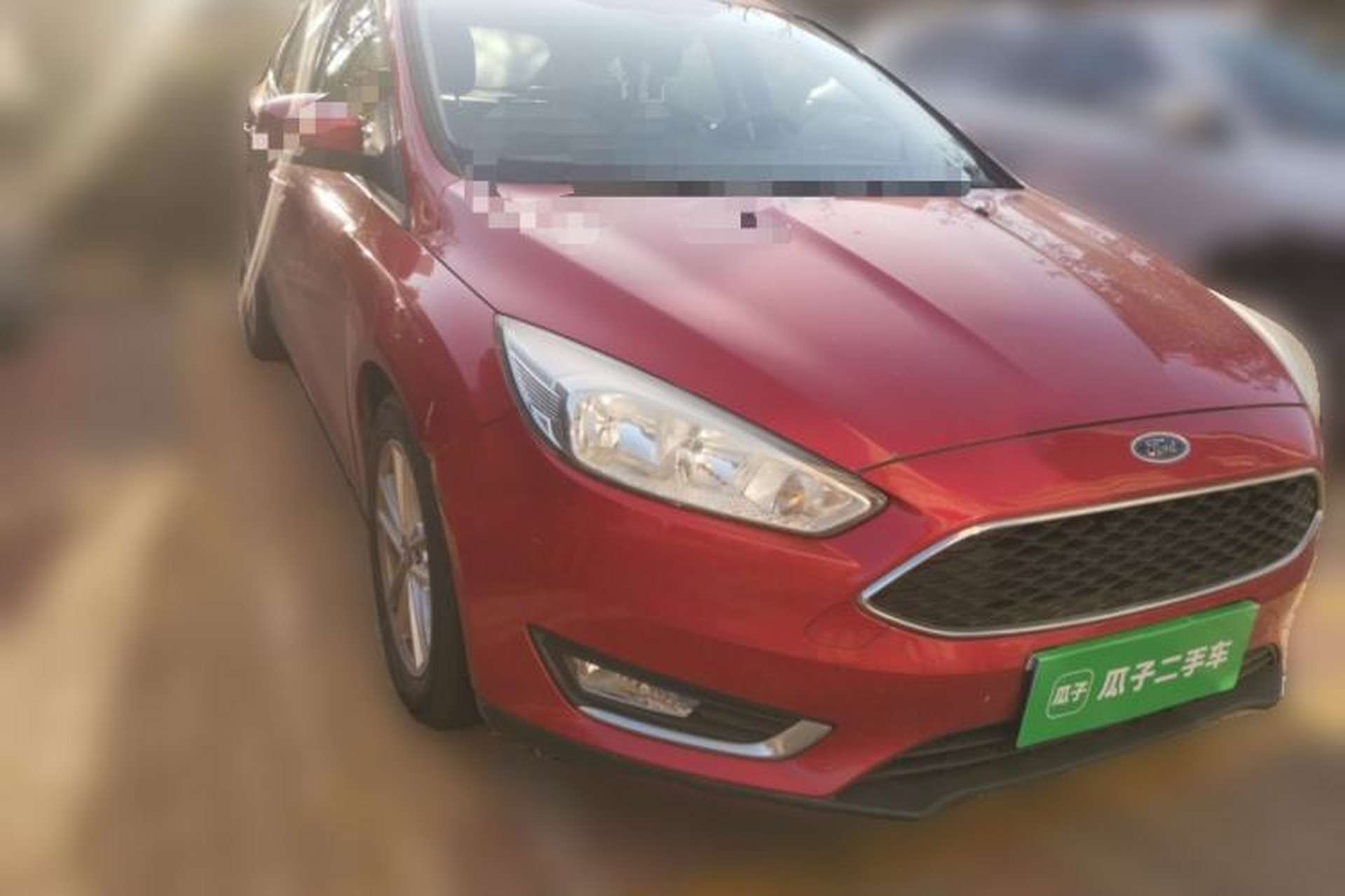 Used Ford Focus 2015 Hatchback EcoBoost 125 Automatic Supreme Style Edition Front Right 45 Deg