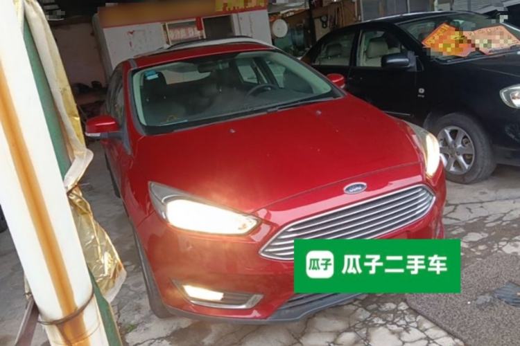 Used Ford Focus 2015 Sedan 1.6L Automatic Trend Model Front Right 45 Deg