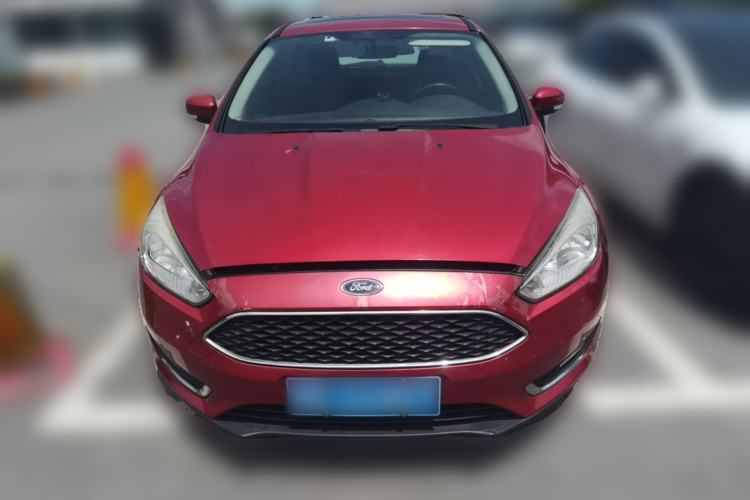 Used Ford Focus 2015 Hatchback EcoBoost 125 Automatic Supreme Style Edition Front