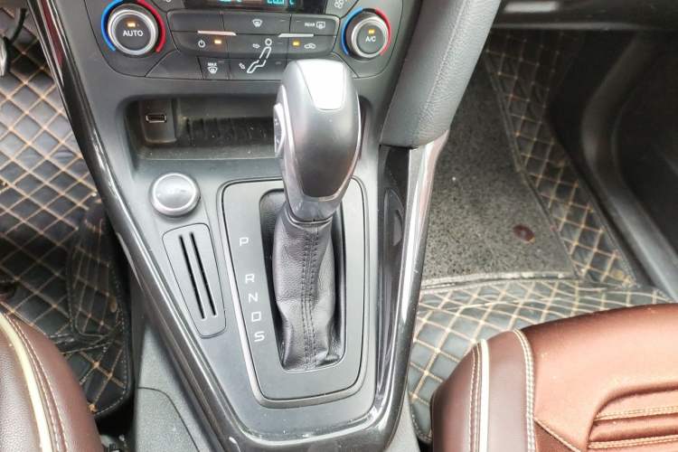 Used Ford Focus 2015 Sedan 1.6L Automatic Trend Model Gear Lever