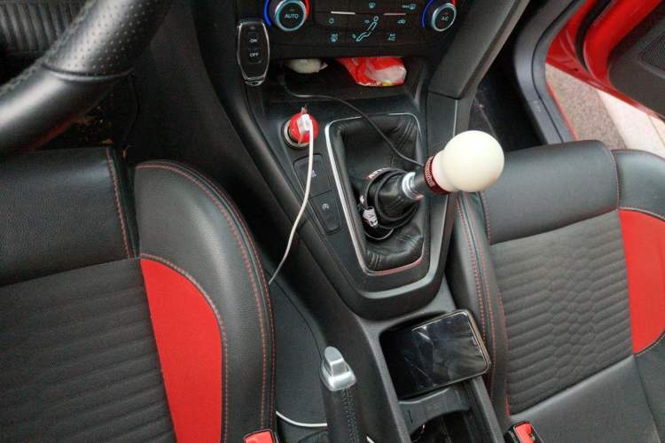Used Ford Focus 2015 2.0T ST Standard Edition Gear Lever