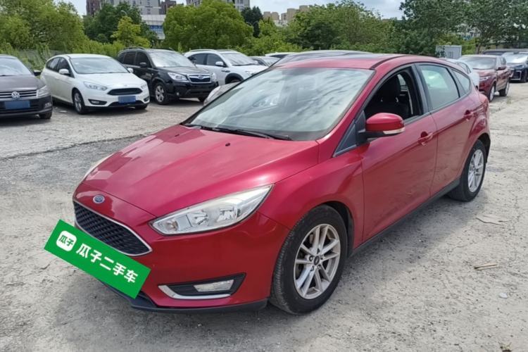 Used Ford Focus 2015 Hatchback 1.6L Automatic Fashion Edition Guazi used car, China used car export, Used car for sale, Used cars, Cheapest cars for sale