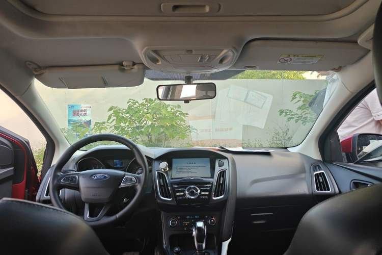 Used Ford Focus 2015 Sedan 1.6L Automatic Trend Model Headliner
