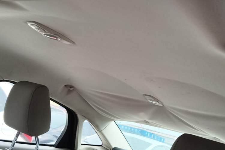 Used Ford Focus 2015 Sedan 1.6L Automatic Comfort Model Headliner