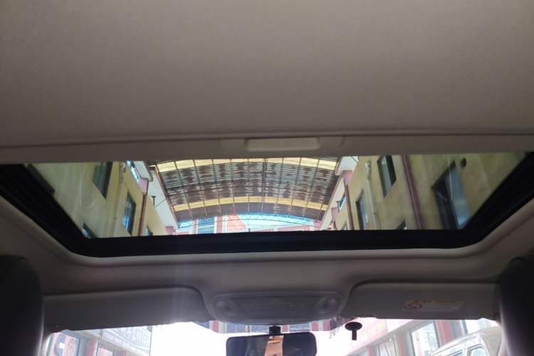 Used Ford Focus 2015 Hatchback 1.6L Automatic Fashion Edition Headliner