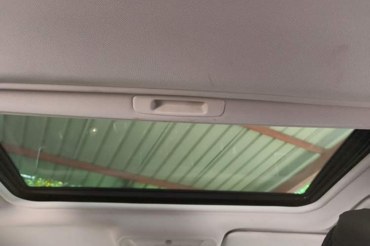 Used Ford Focus 2015 Sedan 1.6L Automatic Trend Model Headliner