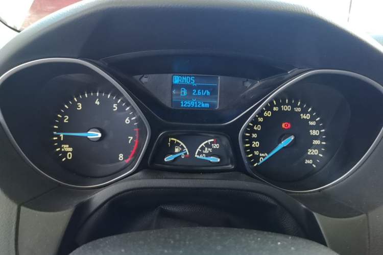Used Ford Focus 2015 Hatchback 1.6L Automatic Fashion Edition Instrument Cluster