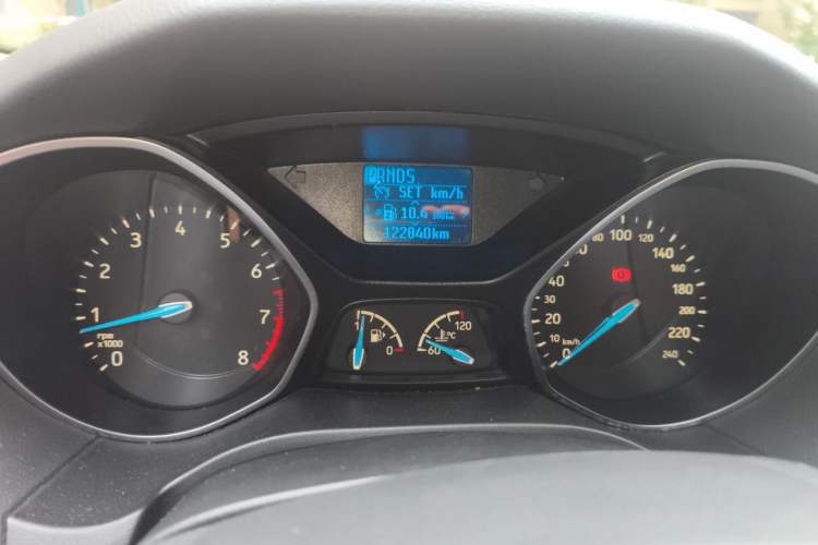 Used Ford Focus 2015 Hatchback 1.6L Automatic Fashion Edition Instrument Cluster