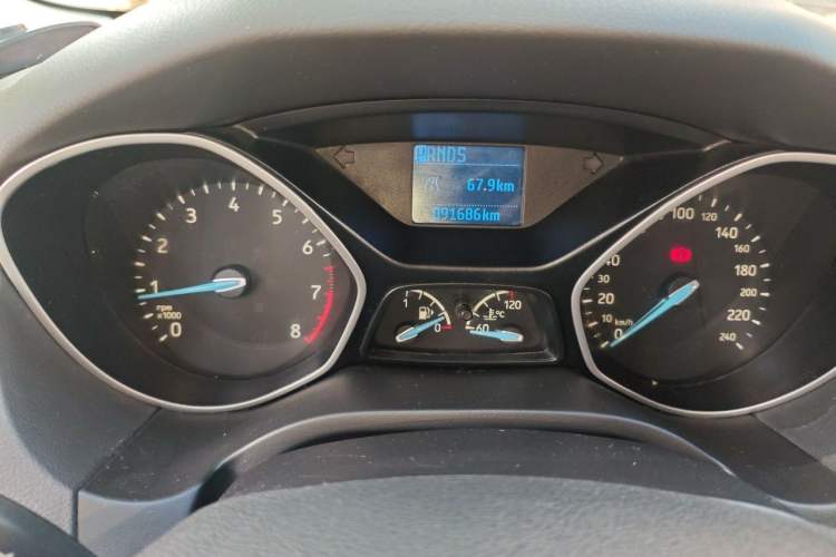 Used Ford Focus 2015 Sedan 1.6L Automatic Comfort Model Instrument Cluster