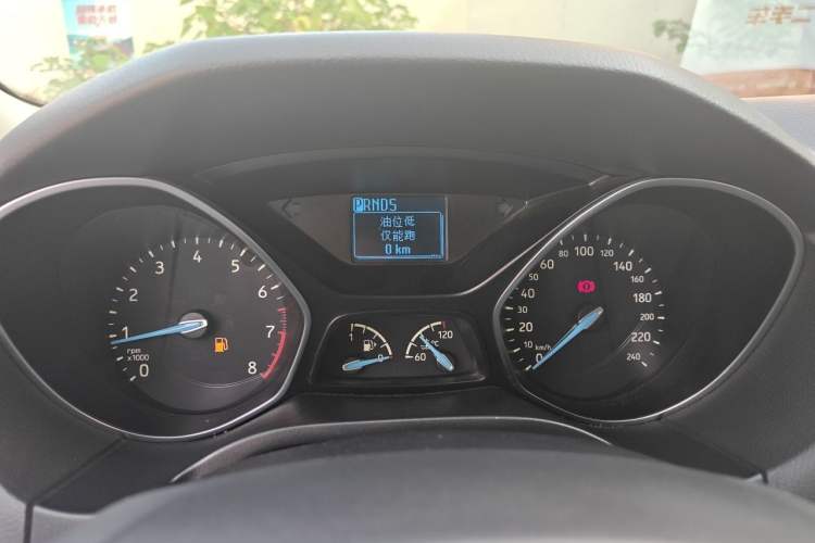 Used Ford Focus 2015 Sedan 1.6L Automatic Trend Model Instrument Cluster