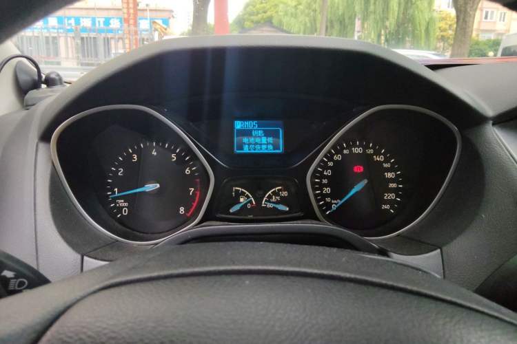 Used Ford Focus 2015 Sedan 1.6L Automatic Comfort Model Instrument Cluster